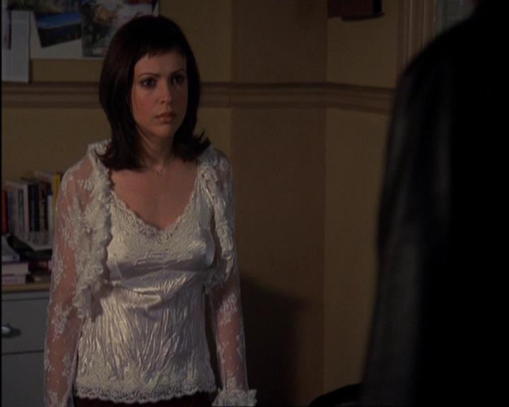 Charmed-Online-dot-420LongLiveTheQueen1168.jpg