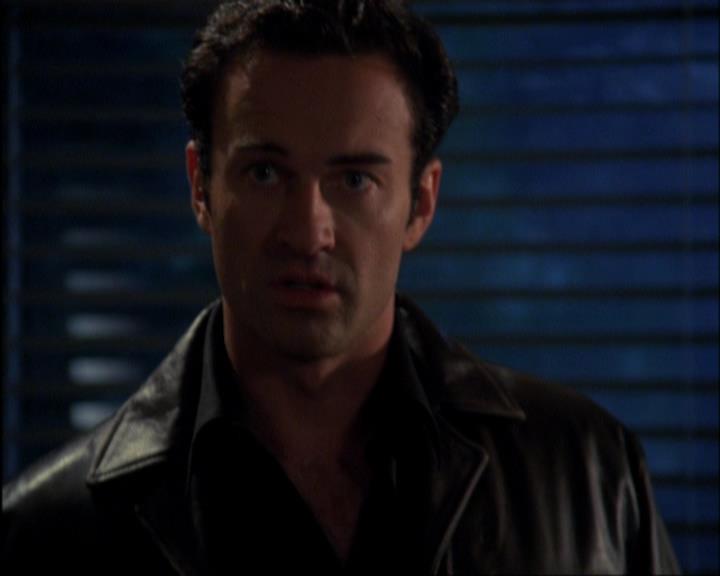 Charmed-Online-dot-420LongLiveTheQueen1171.jpg