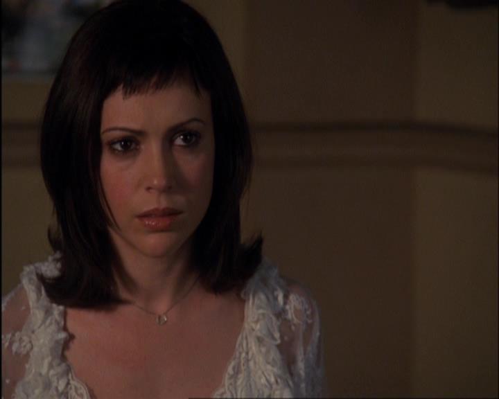 Charmed-Online-dot-420LongLiveTheQueen1172.jpg