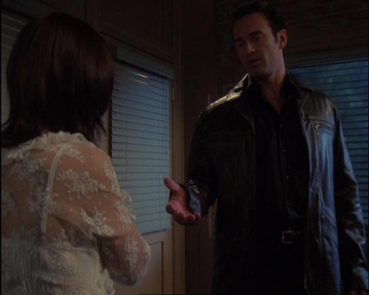 Charmed-Online-dot-420LongLiveTheQueen1210.jpg