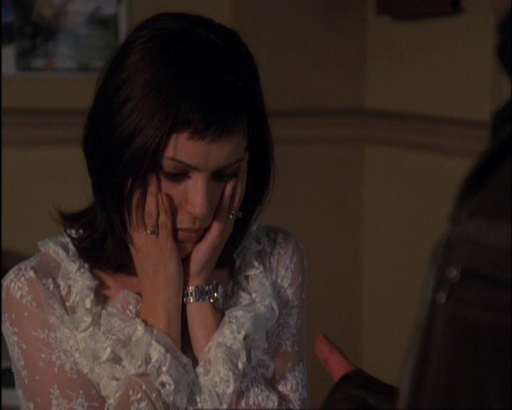 Charmed-Online-dot-420LongLiveTheQueen1211.jpg
