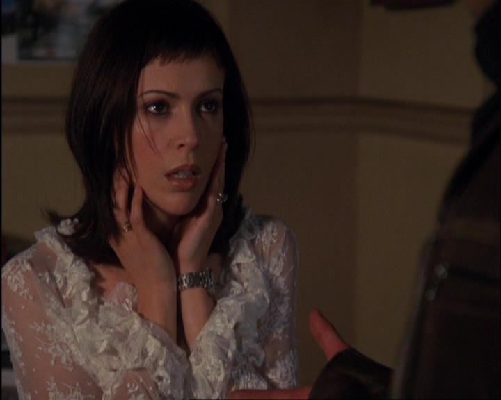 Charmed-Online-dot-420LongLiveTheQueen1213.jpg