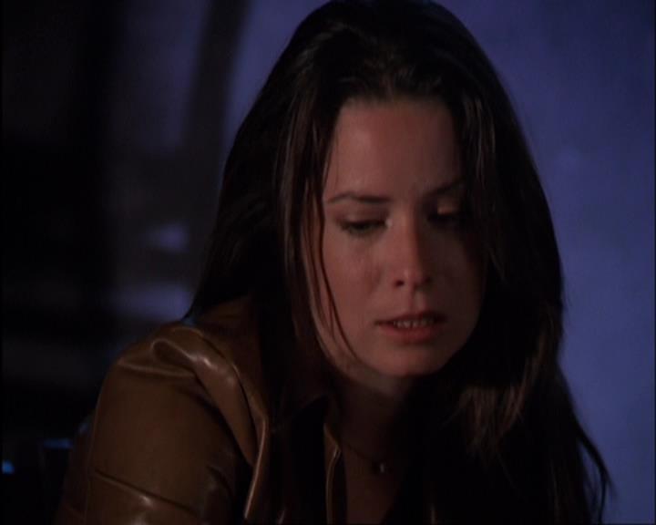 Charmed-Online-dot-420LongLiveTheQueen1258.jpg