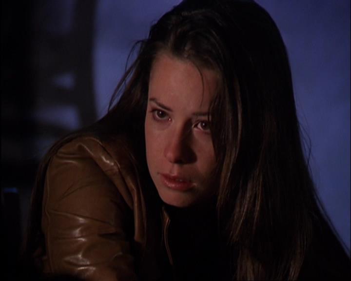 Charmed-Online-dot-420LongLiveTheQueen1308.jpg