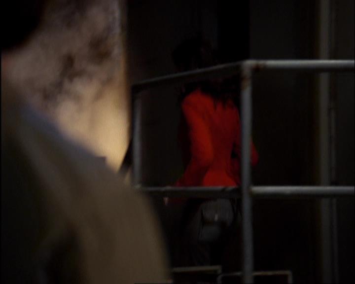 Charmed-Online-dot-420LongLiveTheQueen1358.jpg