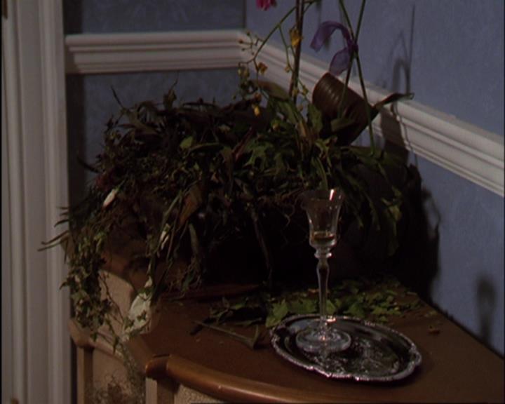 Charmed-Online-dot-420LongLiveTheQueen1471.jpg