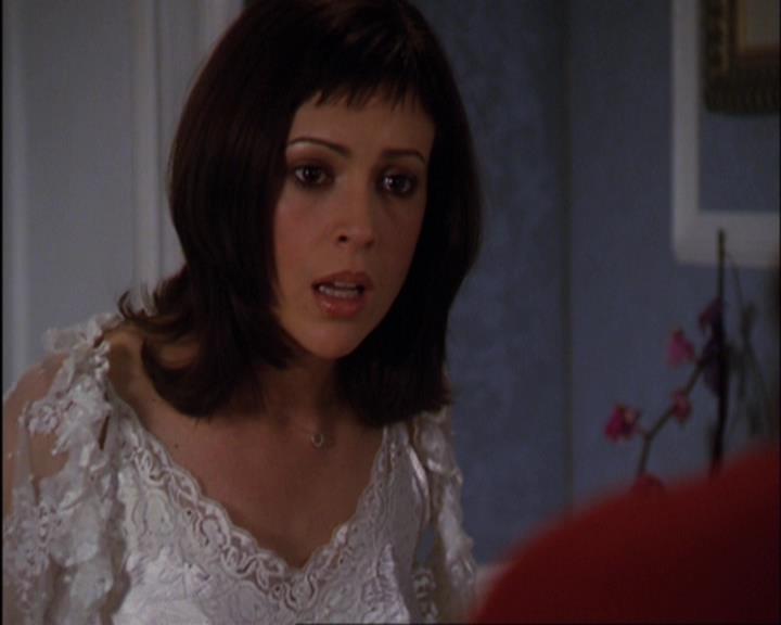 Charmed-Online-dot-420LongLiveTheQueen1499.jpg