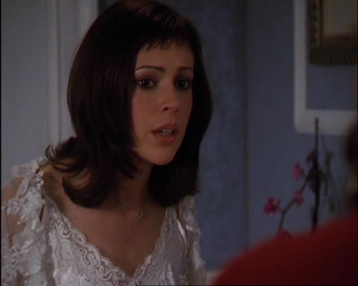 Charmed-Online-dot-420LongLiveTheQueen1504.jpg