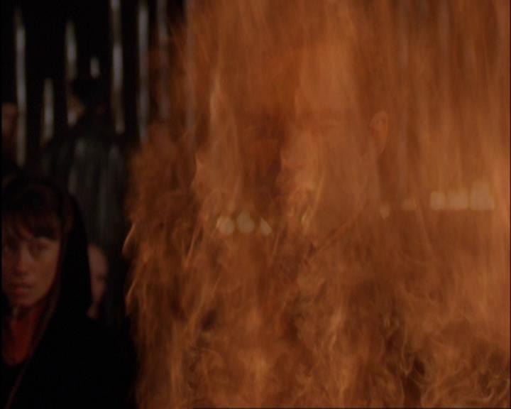 Charmed-Online-dot-420LongLiveTheQueen1540.jpg