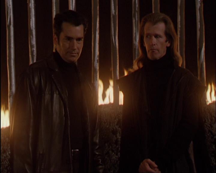 Charmed-Online-dot-420LongLiveTheQueen1579.jpg