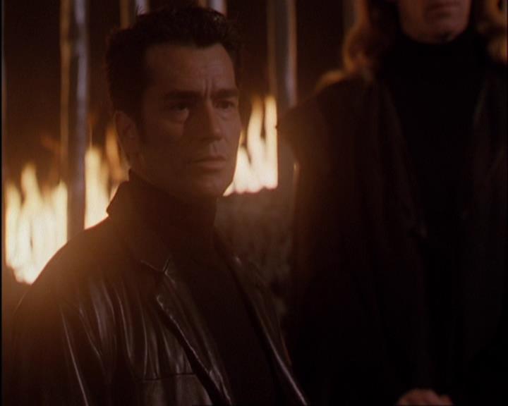 Charmed-Online-dot-420LongLiveTheQueen1613.jpg