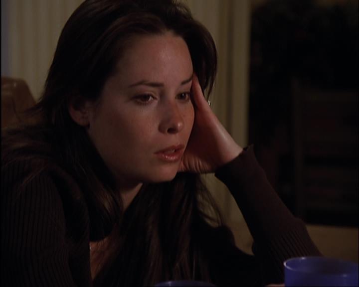 Charmed-Online-dot-420LongLiveTheQueen1687.jpg