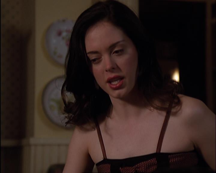 Charmed-Online-dot-420LongLiveTheQueen1693.jpg