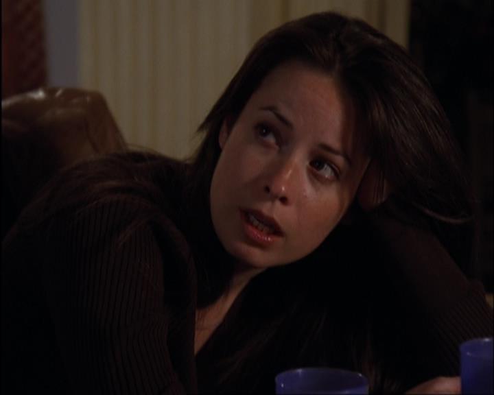 Charmed-Online-dot-420LongLiveTheQueen1716.jpg