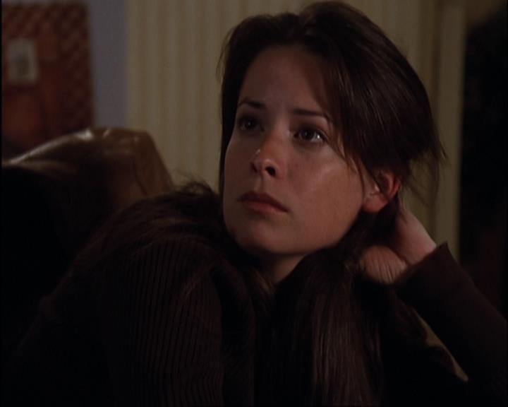 Charmed-Online-dot-420LongLiveTheQueen1735.jpg