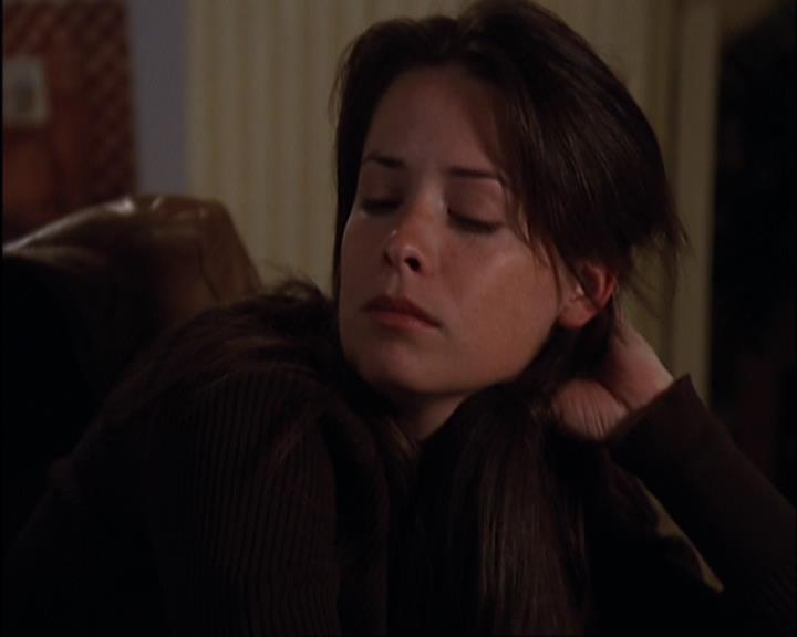 Charmed-Online-dot-420LongLiveTheQueen1736.jpg