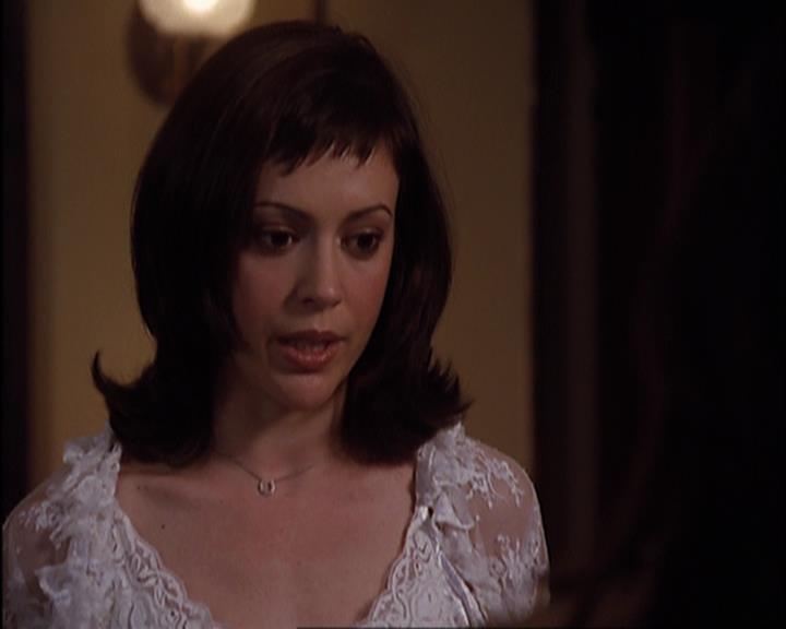 Charmed-Online-dot-420LongLiveTheQueen1809.jpg