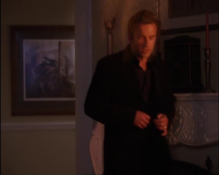 Charmed-Online-dot-420LongLiveTheQueen1855.jpg