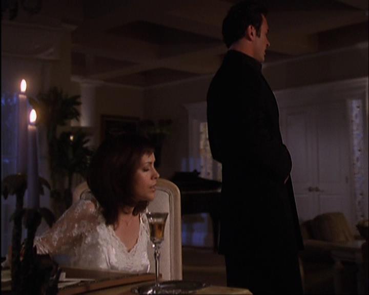 Charmed-Online-dot-420LongLiveTheQueen1892.jpg