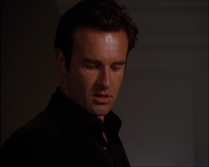 Charmed-Online-dot-420LongLiveTheQueen1930.jpg