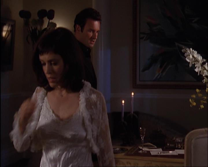 Charmed-Online-dot-420LongLiveTheQueen1936.jpg
