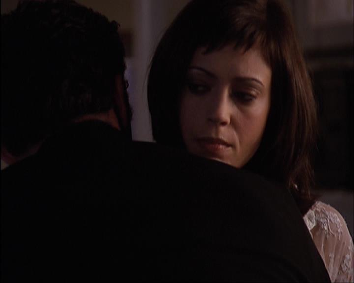 Charmed-Online-dot-420LongLiveTheQueen2028.jpg