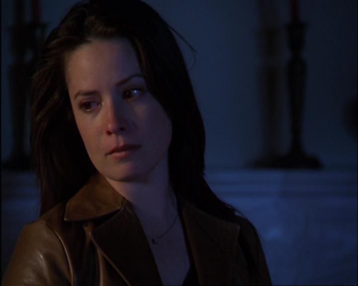 Charmed-Online-dot-420LongLiveTheQueen2216.jpg