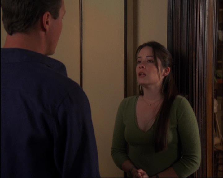 Charmed-Online-dot-420LongLiveTheQueen2239.jpg