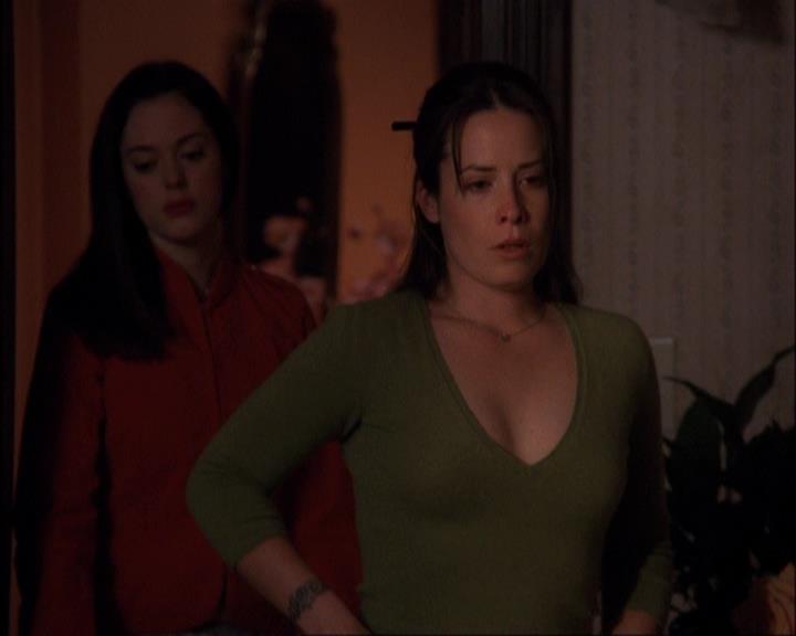 Charmed-Online-dot-420LongLiveTheQueen2307.jpg