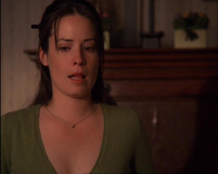 Charmed-Online-dot-420LongLiveTheQueen2314.jpg