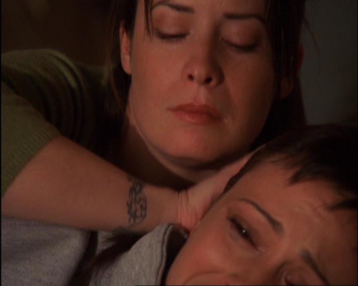 Charmed-Online-dot-420LongLiveTheQueen2341.jpg