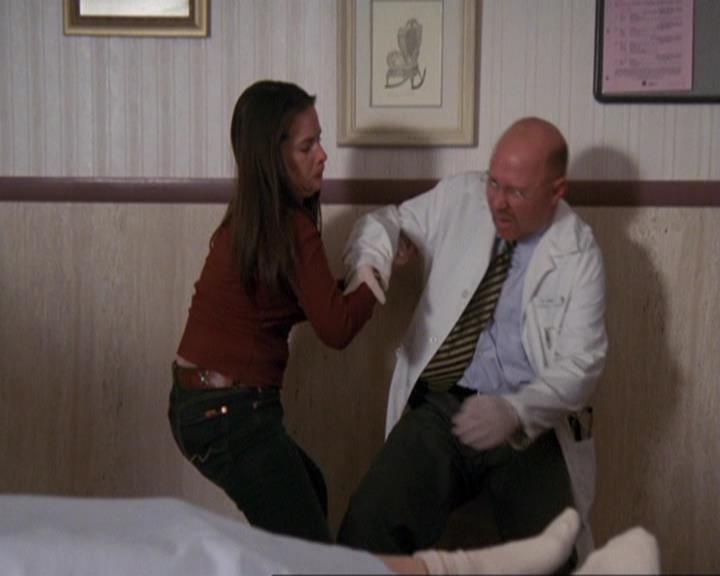 Charmed-Online-dot-421WombRaider0493.jpg Charmed-Online-dot-421WombRaider0493.jpg