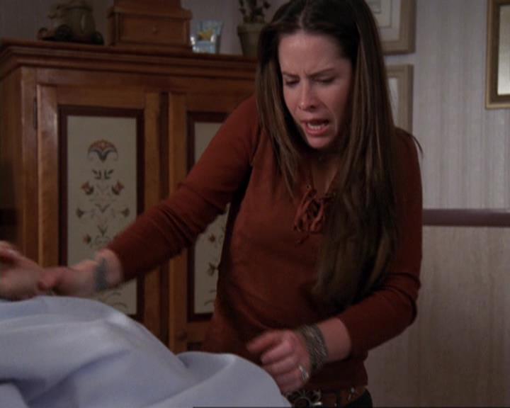 Charmed-Online-dot-421WombRaider0520.jpg Charmed-Online-dot-421WombRaider0520.jpg