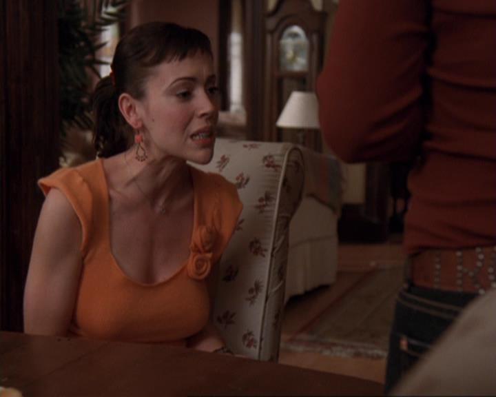 Charmed-Online-dot-421WombRaider0950.jpg