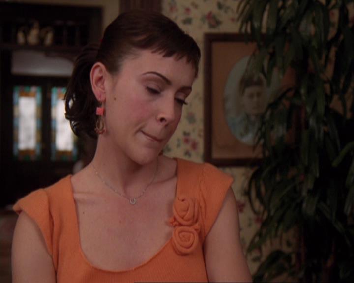 Charmed-Online-dot-421WombRaider0992.jpg