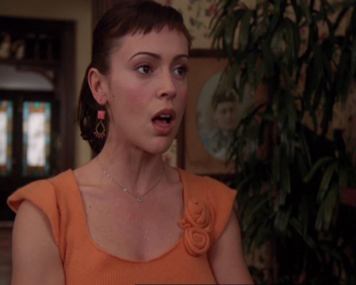 Charmed-Online-dot-421WombRaider1015.jpg