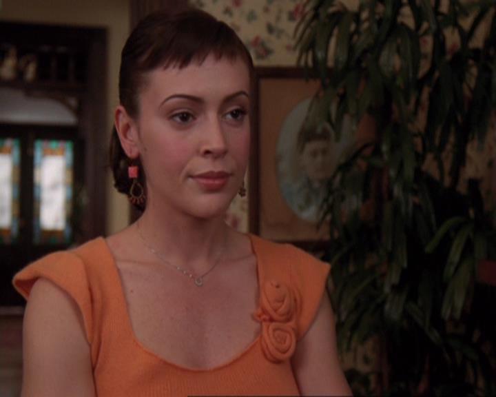 Charmed-Online-dot-421WombRaider1019.jpg