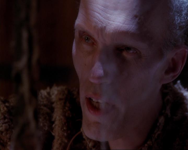 Charmed-Online-dot-421WombRaider1066.jpg
