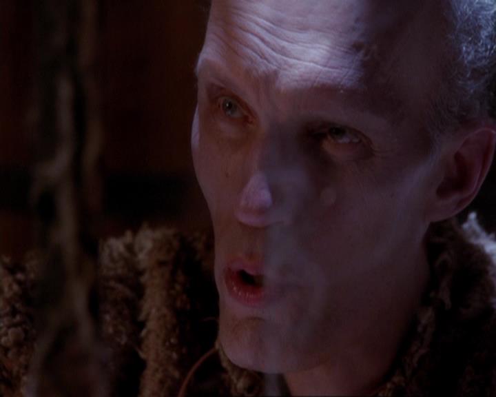 Charmed-Online-dot-421WombRaider1067.jpg