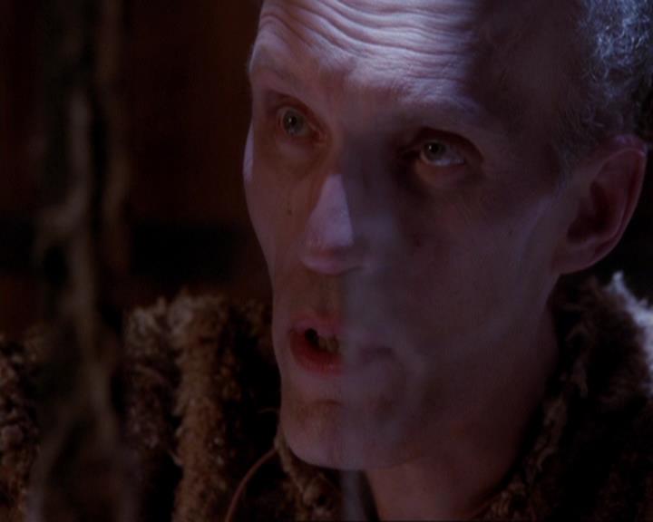 Charmed-Online-dot-421WombRaider1071.jpg