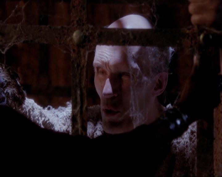 Charmed-Online-dot-421WombRaider1130.jpg