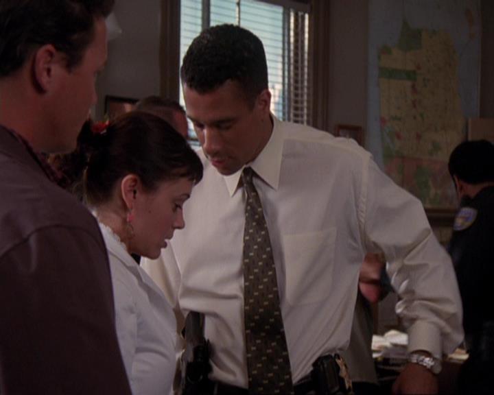 Charmed-Online-dot-421WombRaider1167.jpg