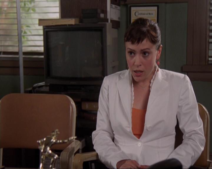 Charmed-Online-dot-421WombRaider1228.jpg