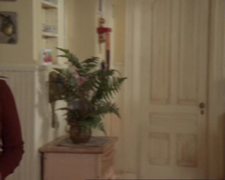 Charmed-Online-dot-421WombRaider1297.jpg