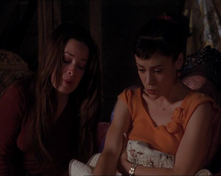 Charmed-Online-dot-421WombRaider1512.jpg Charmed-Online-dot-421WombRaider1512.jpg