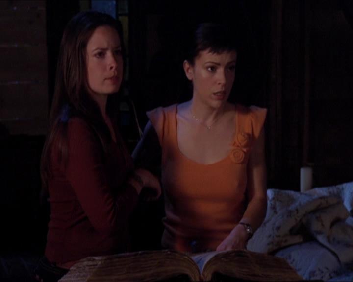 Charmed-Online-dot-421WombRaider1661.jpg