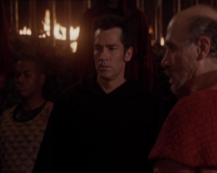 Charmed-Online-dot-421WombRaider1819.jpg