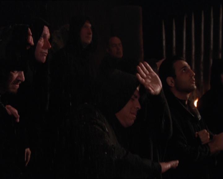 Charmed-Online-dot-421WombRaider2059.jpg