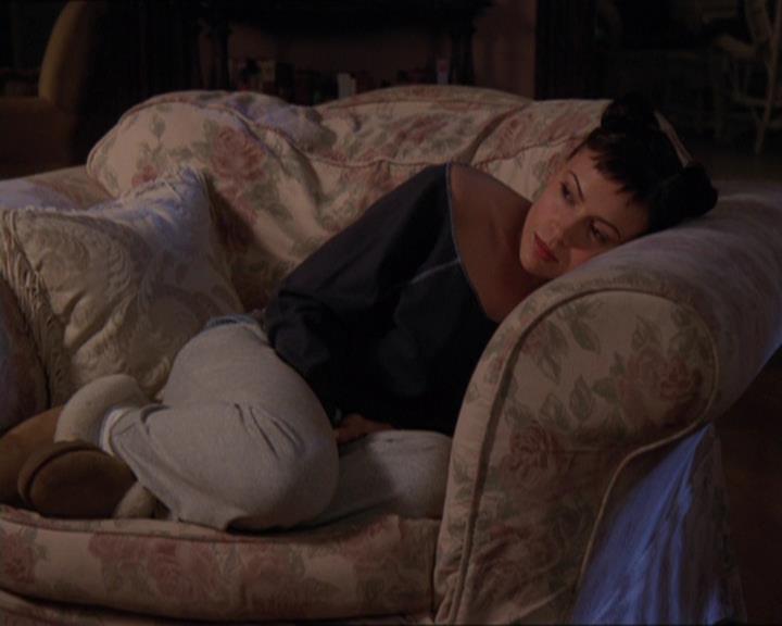 Charmed-Online-dot-421WombRaider2181.jpg