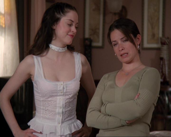 Charmed-Online-dot-422WitchWayNow0120.jpg